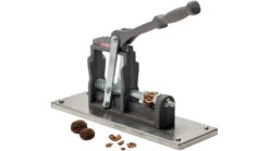 Roots & Harvest Walnut Cracker